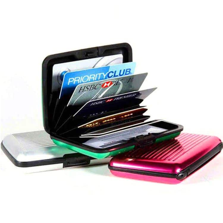 rfid-blocking-security-case-clamshell-ABS-wallet-portemonnaie rfid blocking case opened with credit cards showing